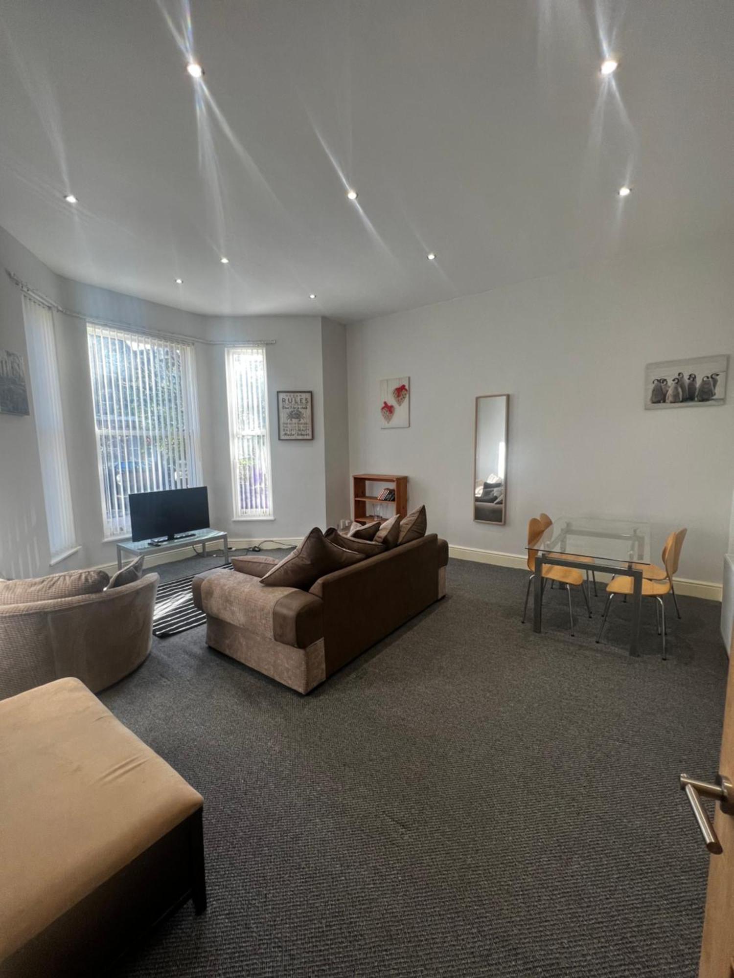No 3 - Large 1 Bed Near Sefton Park And Lark Lane Apartment Liverpool Exterior photo
